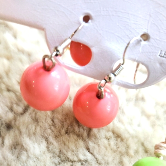 ππ Pretty in Pink and Green Statement Necklace with Earrings - Rounds - Picture 5 of 16